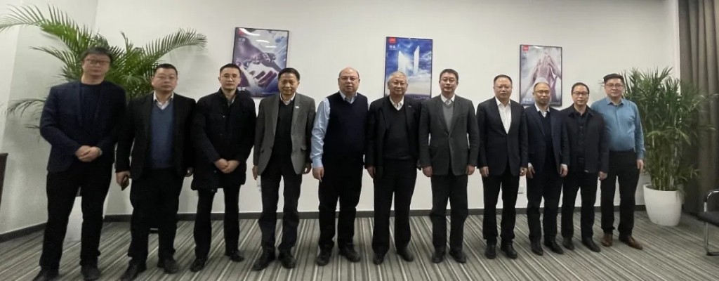 ca88官方唯一网站靶材助力光伏工业生长——ca88官方唯一网站科技携通用投资、华锡集团配合造访隆基股份